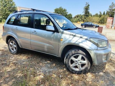 Usata Toyota RAV4 128 CV (94 kW) 2003 Grigio SUV