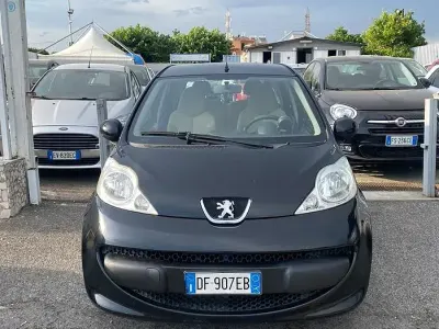 Usata Peugeot 107 68 CV (50 kW) 2006 Nero Utilitaria