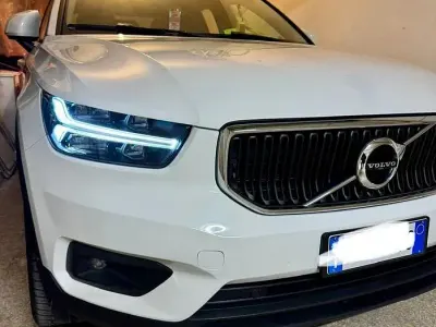 Usata Volvo XC40 150 CV (110 kW) 2019 Bianco SUV