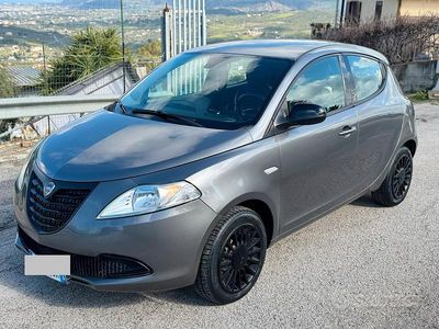 Usata Lancia Ypsilon 95 CV (69 kW) 2015 Utilitaria