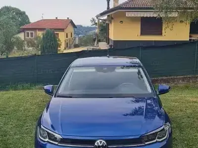 Usata VW Polo Life 80 CV (58 kW) 2024 Bluazzurro Utilitaria