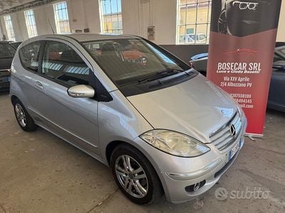Begagnad Mercedes A180 Elegance 109 HK (80 kW) 2006 Grå Sportkupé