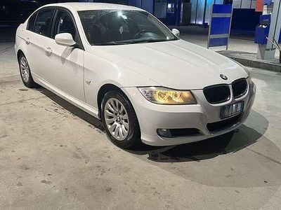 Usata BMW 318 143 CV (105 kW) 2009 Bianco Berlina
