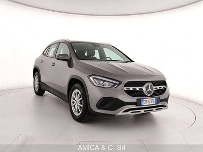 Usata Mercedes GLA200 Business 150 CV (110 kW) 2022 Grigio SUV