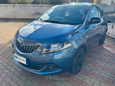 Usata Lancia Ypsilon Silver 69 CV (50 kW) 2021 Blu/azzurro Utilitaria