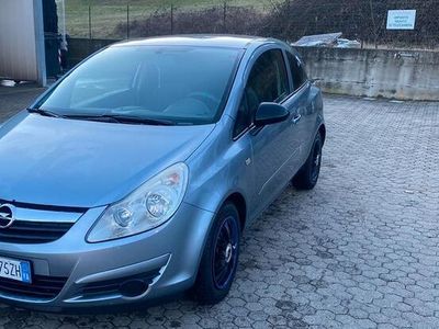 usata Opel Corsa 1.2 per NEOPATENTATI