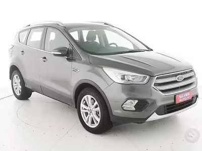 Begagnad Ford Kuga Titanium 120 HK (88 kW) 2019 Grå SUV