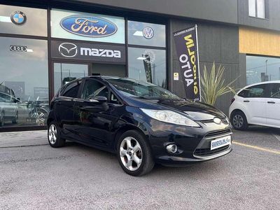 Usata Ford Fiesta Titanium 82 CV (60 kW) 2010 Nero Utilitaria