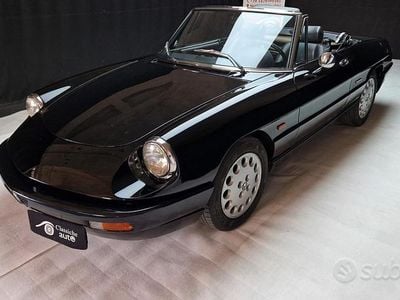 Usata Alfa Romeo Spider 130 CV (95 kW) 1992 Nero Cabrio