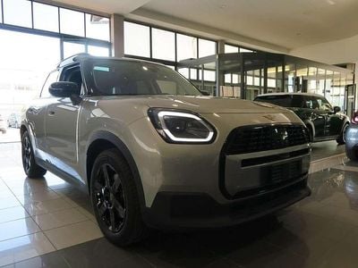 Melting silver iii Usata 2024 Mini Cooper Countryman Classic SUV | 36.990 € (Molto cara)