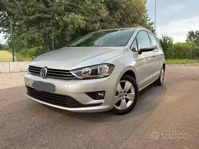 Usata VW Golf Sportsvan Comfortline 110 CV (80 kW) 2017 Monovolume