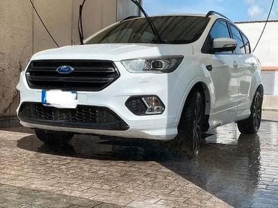Usata Ford Kuga ST-Line 120 CV (88 kW) 2018 Bianco SUV