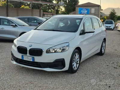 Usata BMW 216 Active Tourer Sport Line 116 CV (85 kW) 2019 Bianco Monovolume
