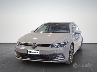 Grigio Usata 2021 VW Golf Style Berlina | 20.700 € (Ottimo prezzo)