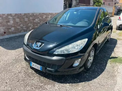 Usata Peugeot 308 112 CV (82 kW) 2008 Nero Berlina