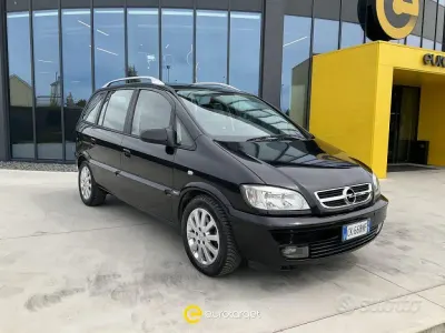 Usata Opel Zafira Elegance 101 CV (74 kW) 2004 Nero Monovolume