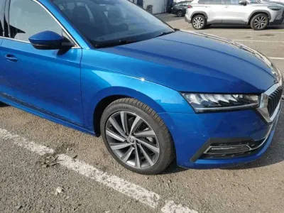 Usata Skoda Octavia Style 150 CV (110 kW) 2022 Blu/azzurro Station wagon