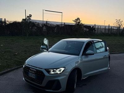 Usata Audi A1 95 CV (69 kW) 2023 Grigio SUV