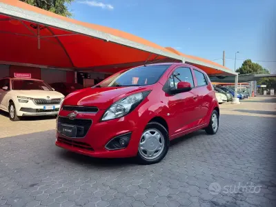 Usata Chevrolet Spark 65 CV (47 kW) 2013 Rosso Utilitaria