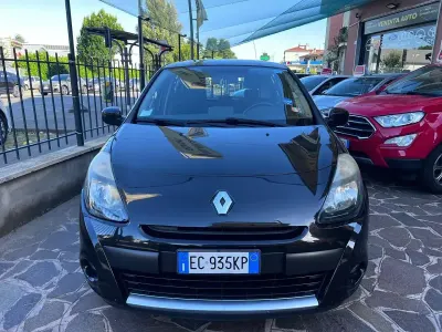 Usata Renault Clio II 75 CV (55 kW) 2010 Nero Berlina