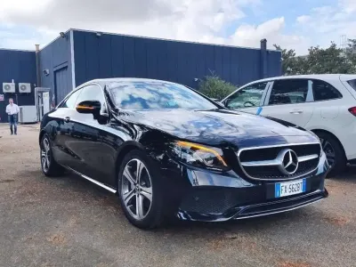 Usata Mercedes E220 Business 194 CV (142 kW) 2019 Coupé