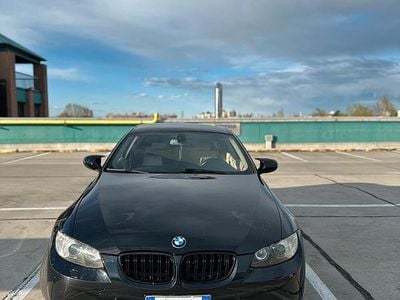 Begagnad BMW 320 M Sport 177 HK (130 kW) 2009 Svart Sportkupé