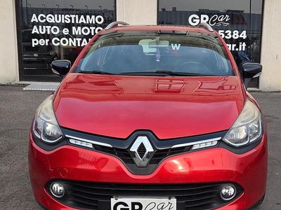 Usata Renault Clio GrandTour 75 CV (55 kW) 2013 Rosso Station wagon