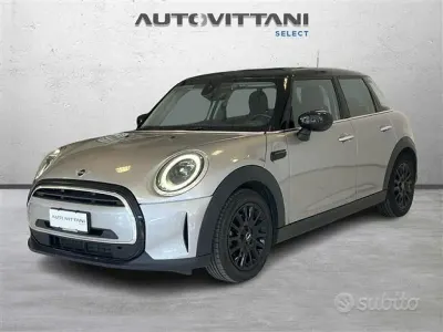 Usado Mini Cooper Essential 136 HP (100 kW) 2024 Cinzento Citadino