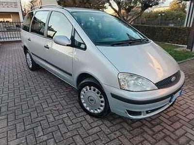 Usata Ford Galaxy 116 CV (85 kW) 2002 Argento Monovolume