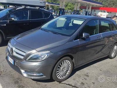Usata Mercedes B200 2014 Grigio Monovolume