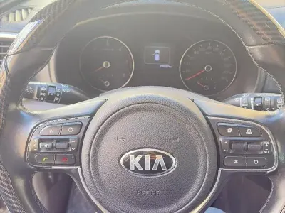 Usata Kia Sportage 116 CV (85 kW) 2017 Grigio SUV