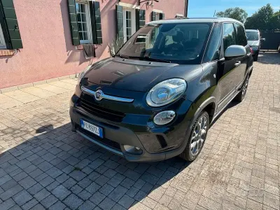 Usata Fiat 500L Trekking 95 CV (69 kW) 2016 Grigio Monovolume