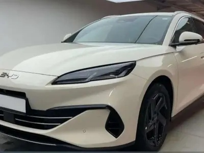 Nuova BYD Seal Boost 98 CV (72 kW) 2026 Sandstone Station wagon