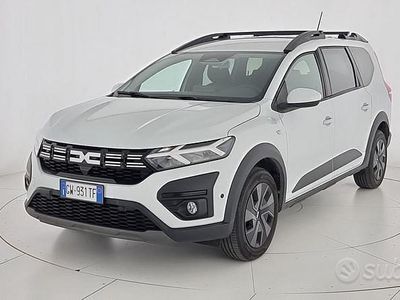 Usata Dacia Jogger Essentiel 110 CV (80 kW) 2024 Bianco Monovolume