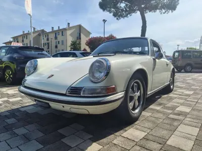 Usata Porsche 911 179 CV (131 kW) 1971 Bianco edelweiss Coupé