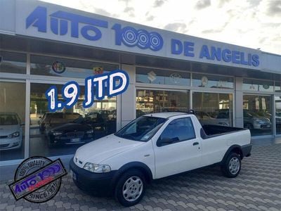 Usata Fiat Strada 80 CV (58 kW) 2005 Bianco Pick-up