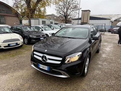 Mercedes GLA220