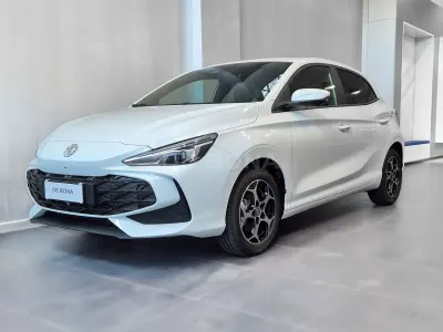 Nuova MG MG3 Luxury 194 CV (142 kW) 2026 Bianco Utilitaria