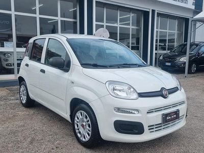 Usata Fiat Panda Lounge 69 CV (50 kW) 2018 Bianco Utilitaria