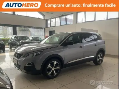 Usado Peugeot 5008 GT-line 120 HP (88 kW) 2018 Cinzento SUV