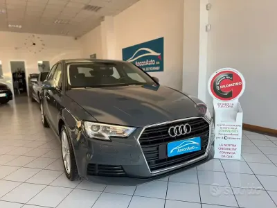 Usata Audi A3 Design 116 CV (85 kW) 2018 Grigio Berlina