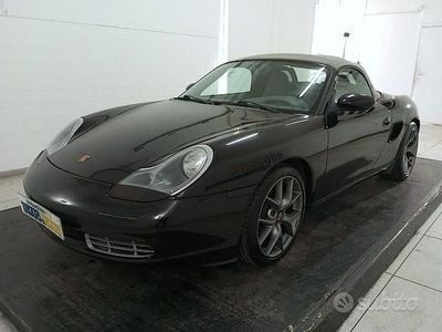 Usata Porsche Boxster 220 CV (161 kW) 2001 Nero metallizzato Cabrio