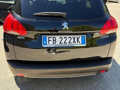 Usata Peugeot 2008 120 CV (88 kW) 2015 Nero SUV