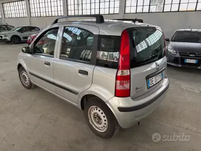 Begagnad Fiat Panda Dynamic 54 HK (39 kW) 2009 Grå Halvkombi