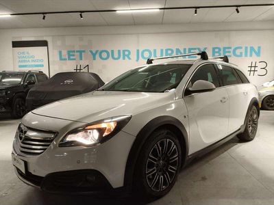 Usata Opel Insignia Country Tourer 194 CV (142 kW) 2014 Bianco Station wagon