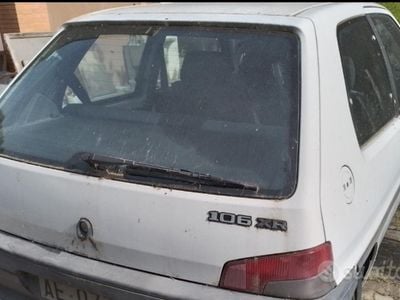 Usata Peugeot 106 60 CV (44 kW) 1994 Bianco Utilitaria