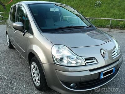 Usata Renault Grand Modus 75 CV (55 kW) 2010 Monovolume