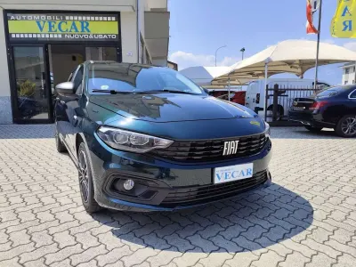 Usata Fiat Tipo S 131 CV (96 kW) 2022 Verde toscana Berlina