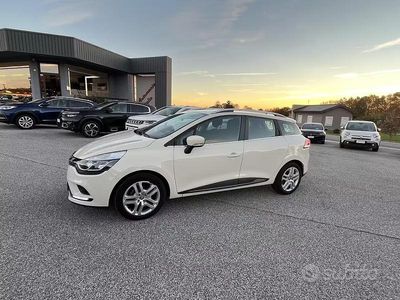 Usata Renault Clio GrandTour 75 CV (55 kW) 2017 Bianco Station wagon