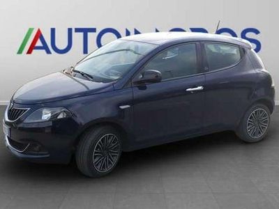 Usata Lancia Ypsilon Gold 69 CV (50 kW) 2021 Azzurro Utilitaria